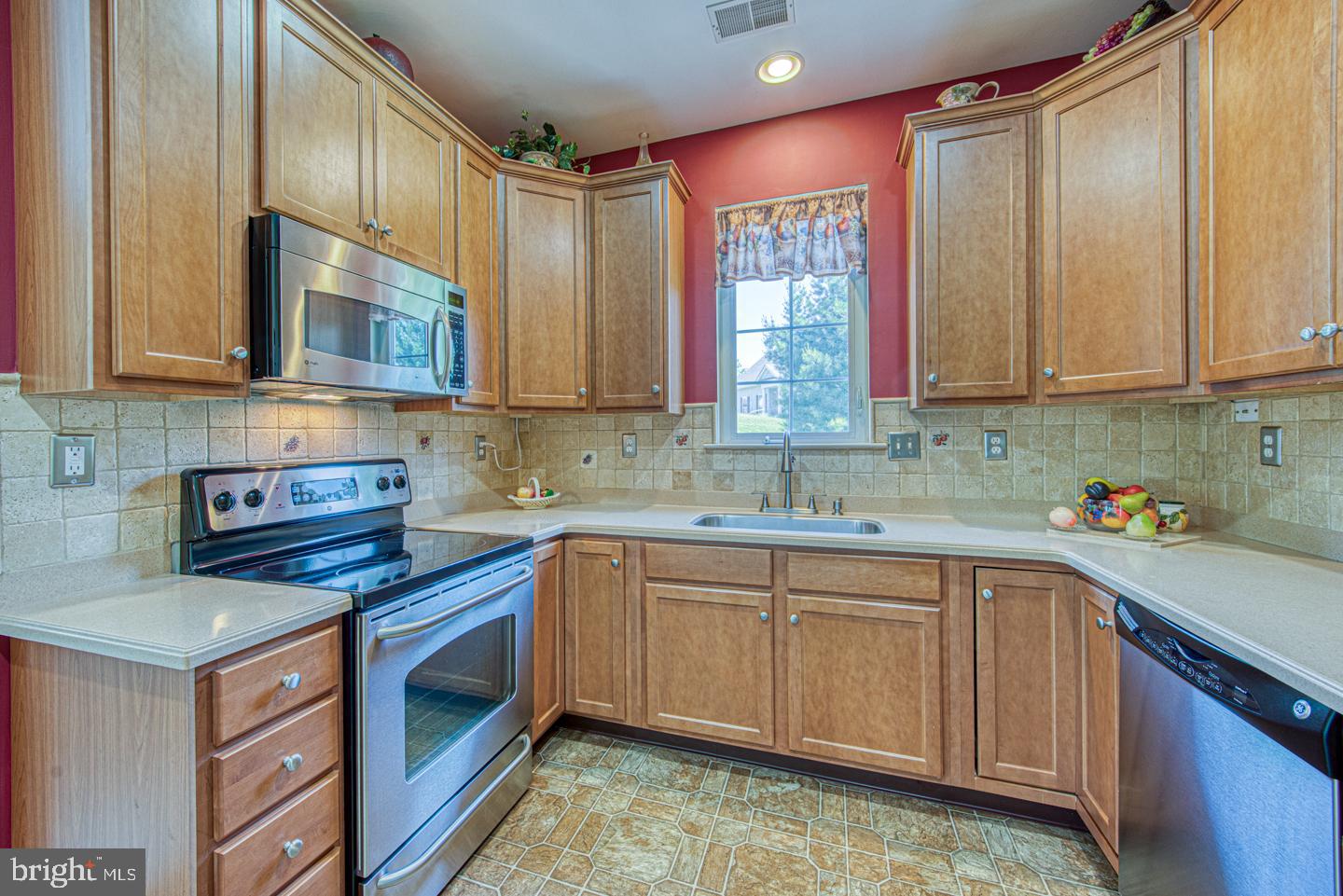 3550 Dogwood Dr