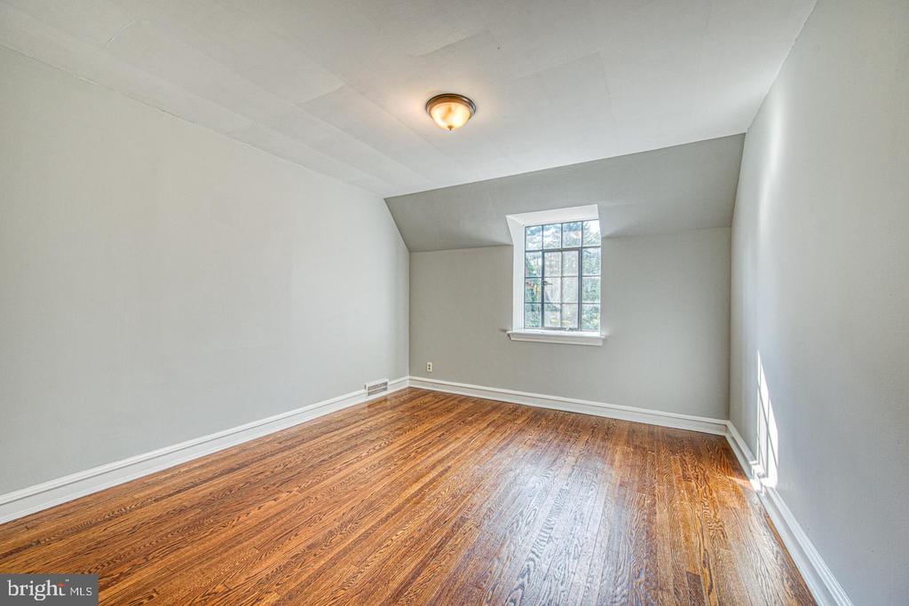 213 HIGHLAND AVENUE