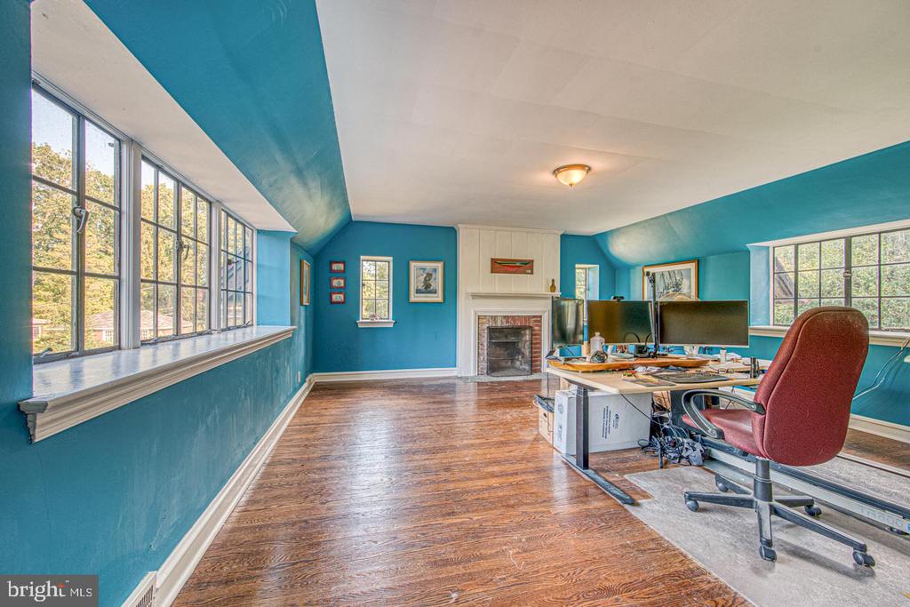 213 HIGHLAND AVENUE