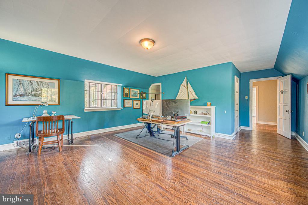 213 HIGHLAND AVENUE