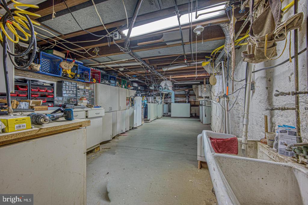 213 HIGHLAND AVENUE
