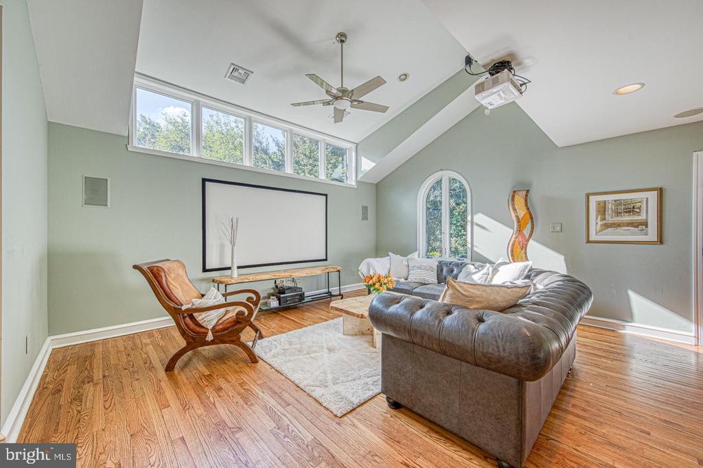 213 HIGHLAND AVENUE