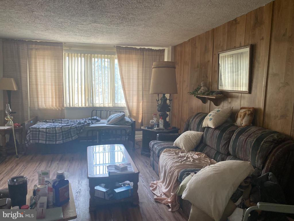4021 Gideon Rd