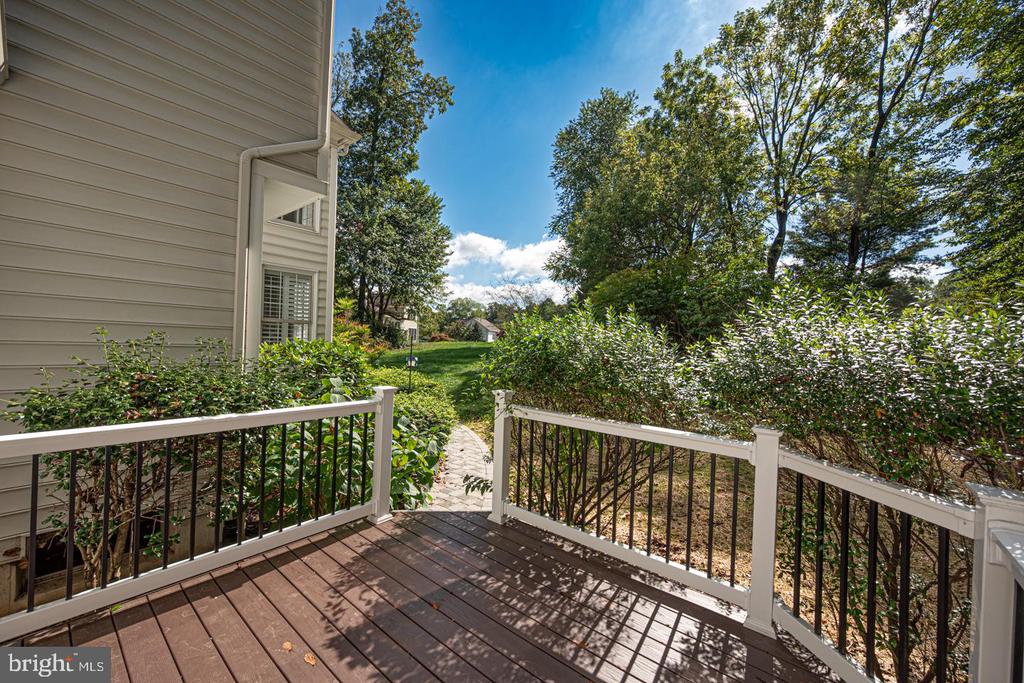 27 CHERRY CIRCLE