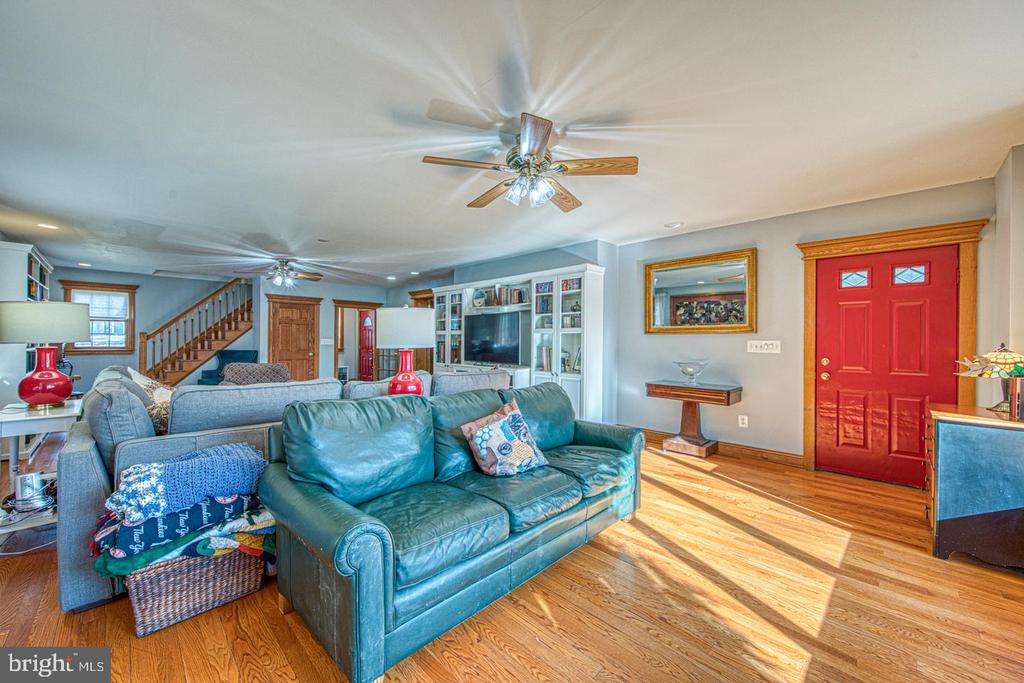470 FARNUM ROAD