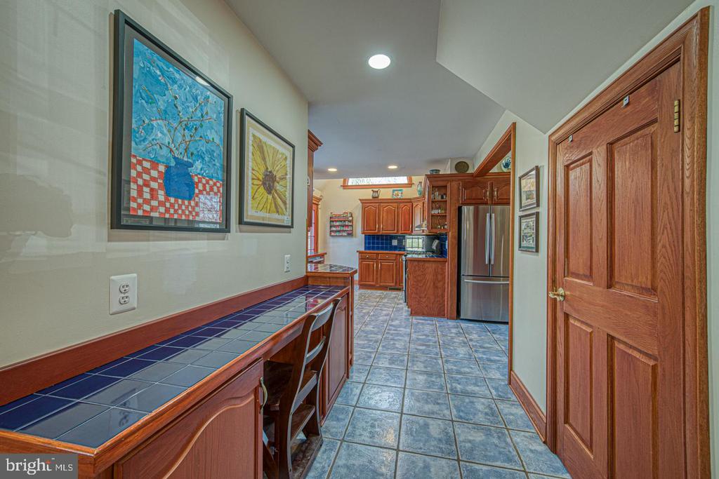 470 FARNUM ROAD