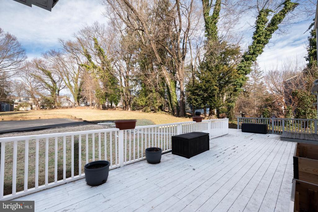 470 FARNUM ROAD