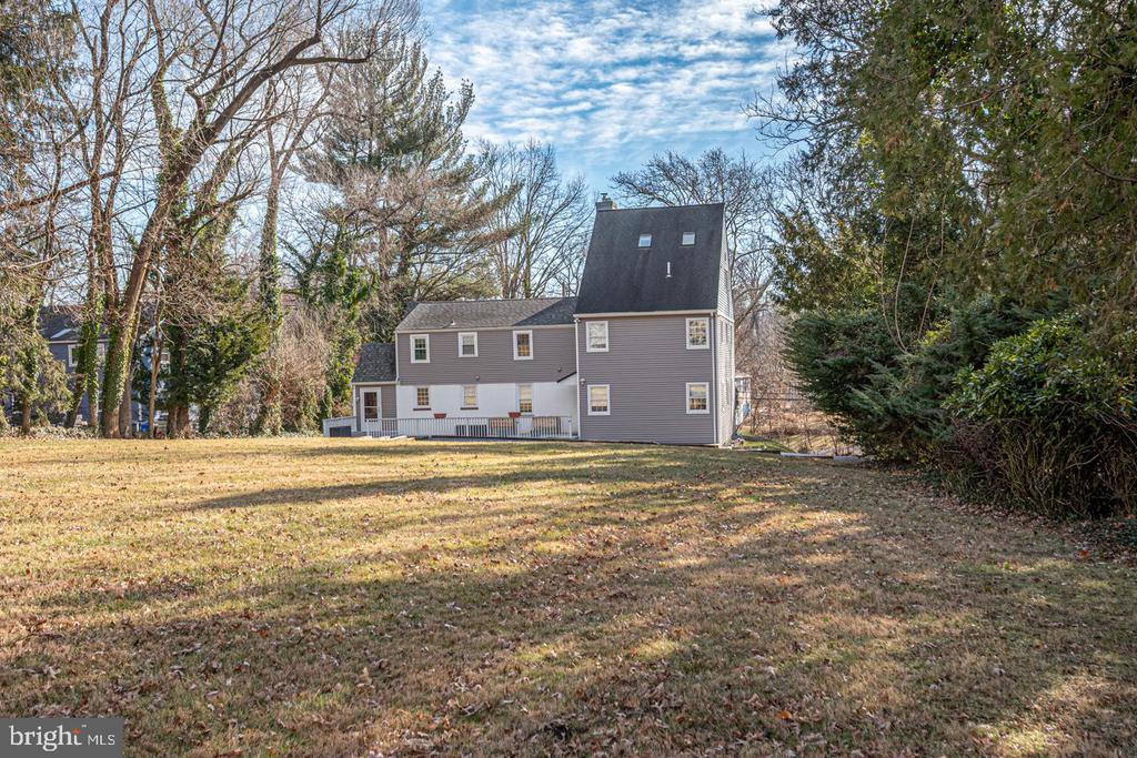 470 FARNUM ROAD