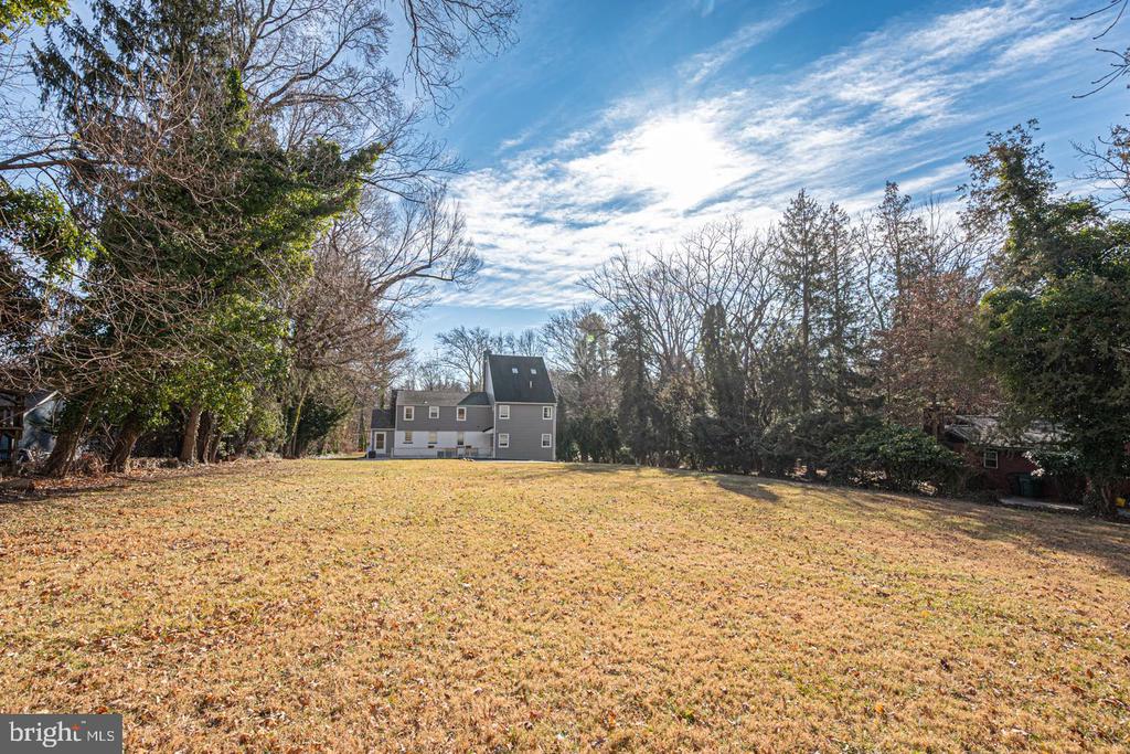 470 FARNUM ROAD