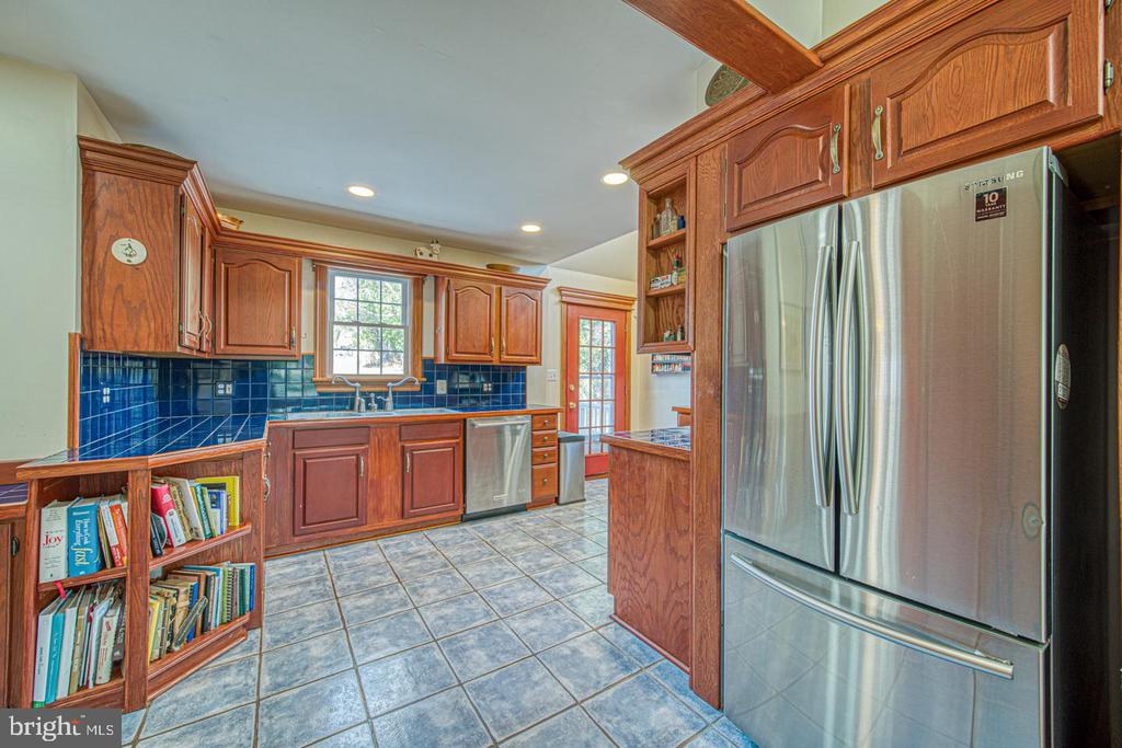 470 FARNUM ROAD