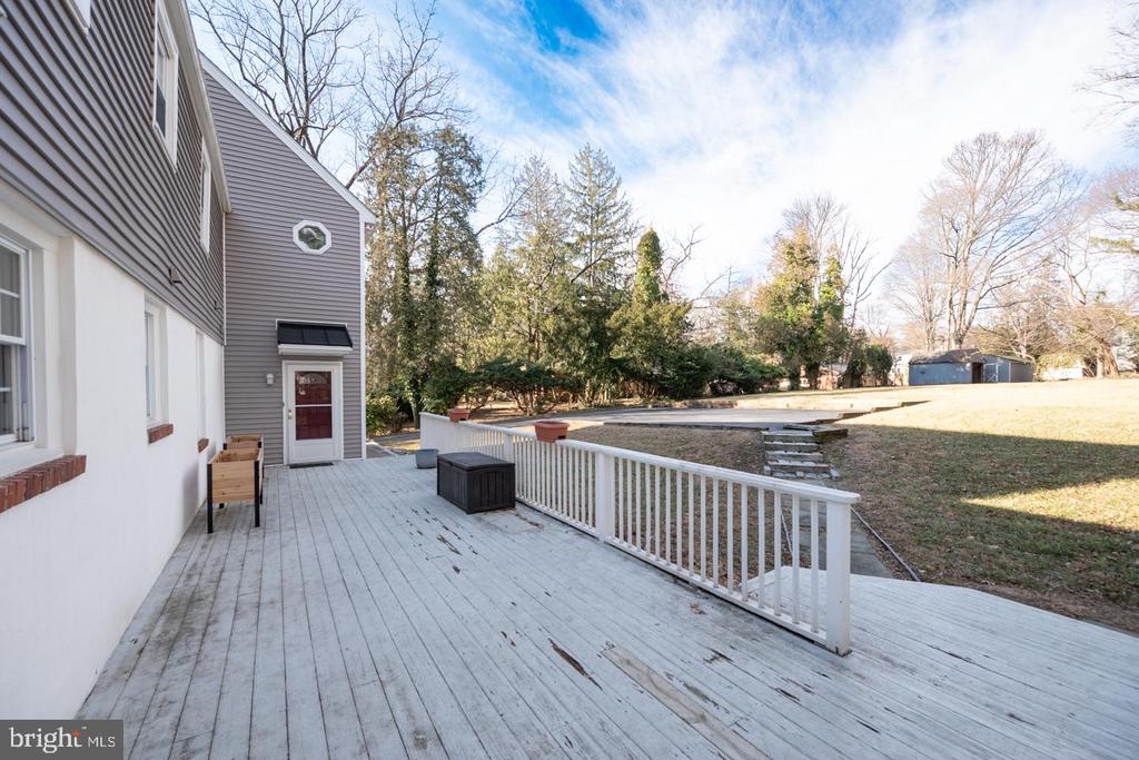470 FARNUM ROAD