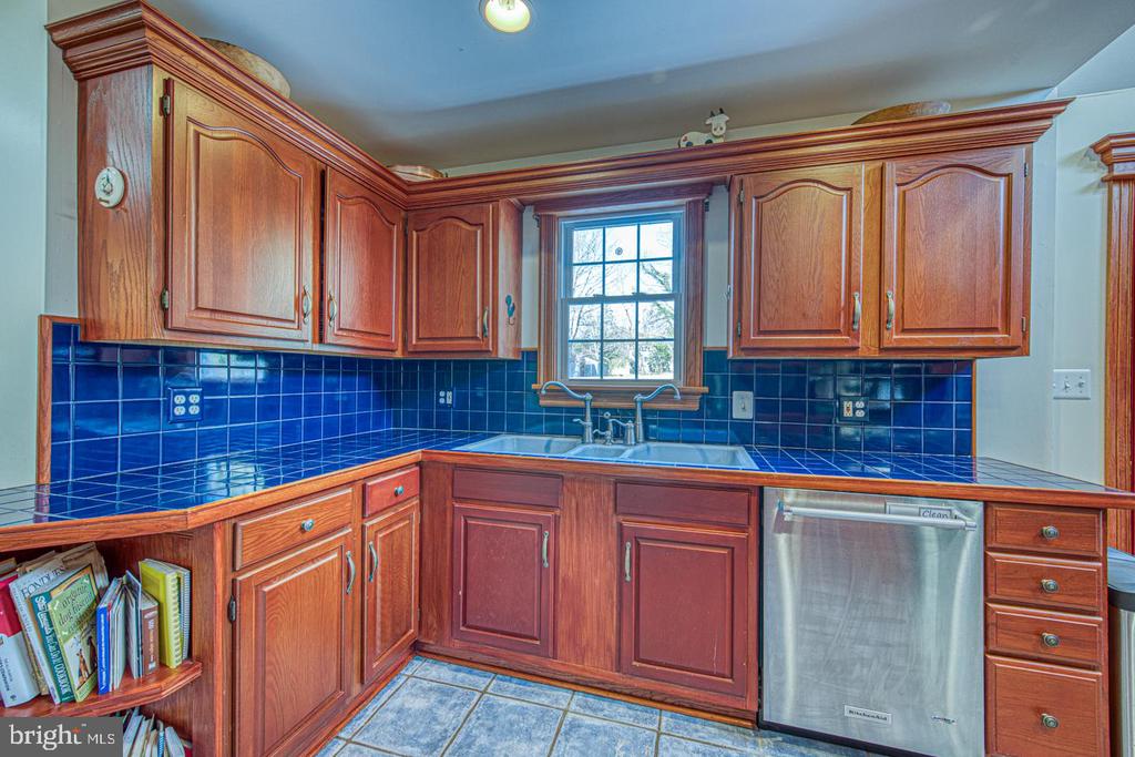 470 FARNUM ROAD
