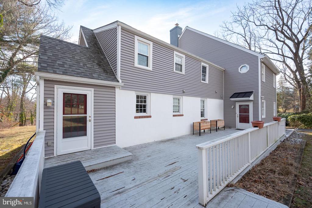 470 FARNUM ROAD