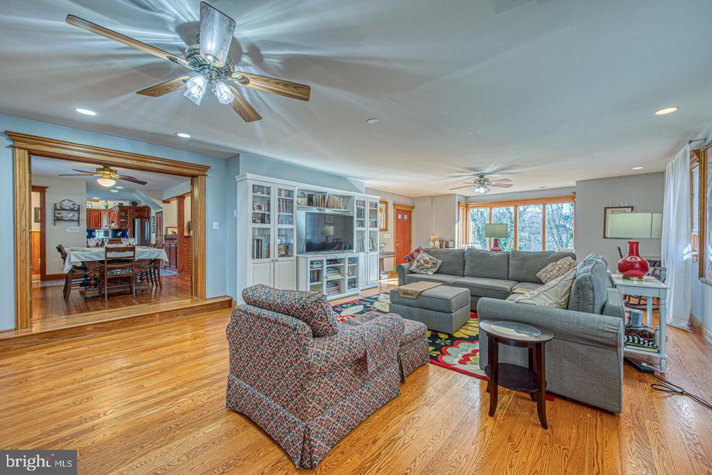 470 FARNUM ROAD