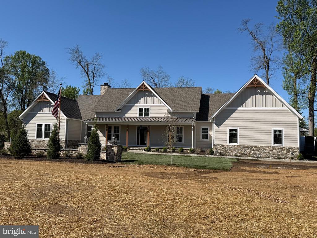 657 N HEILBRON DRIVE A