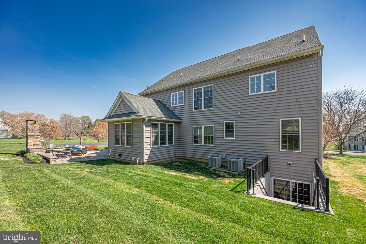3215 CHARLES GRIFFIN DRIVE