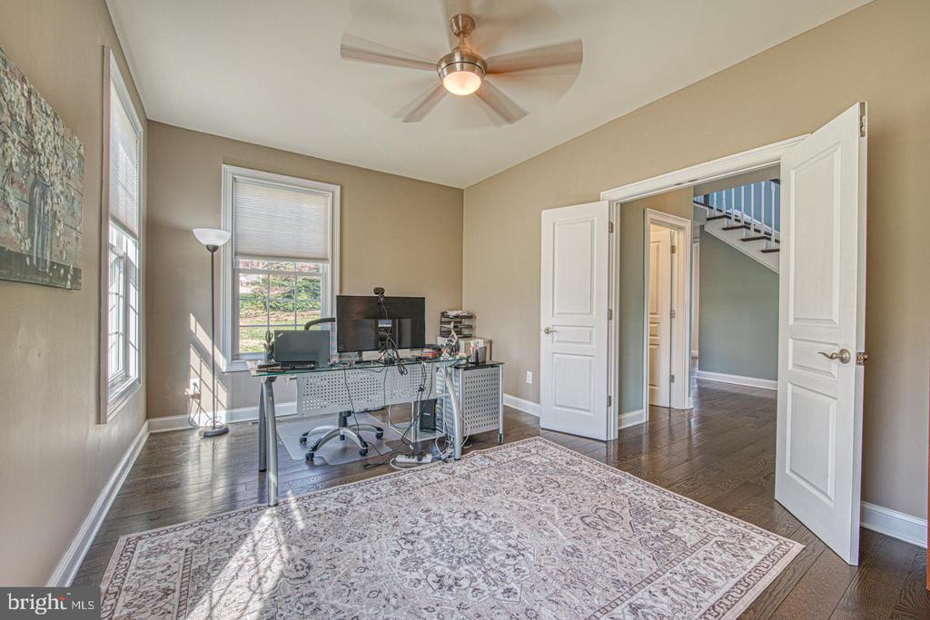 3215 CHARLES GRIFFIN DRIVE