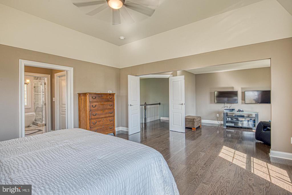 3215 CHARLES GRIFFIN DRIVE