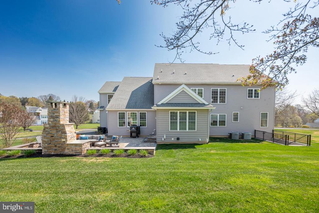 3215 CHARLES GRIFFIN DRIVE