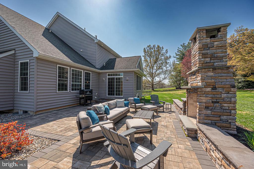 3215 CHARLES GRIFFIN DRIVE