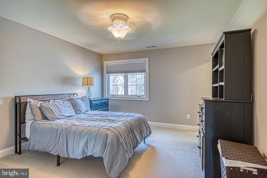 3215 CHARLES GRIFFIN DRIVE