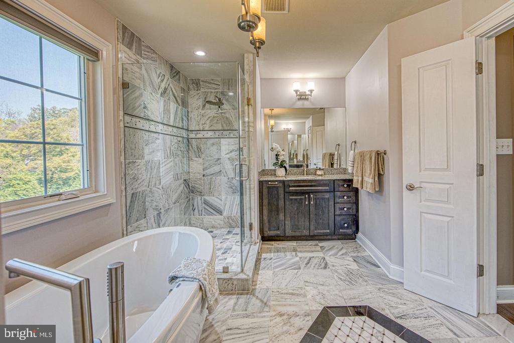 3215 CHARLES GRIFFIN DRIVE