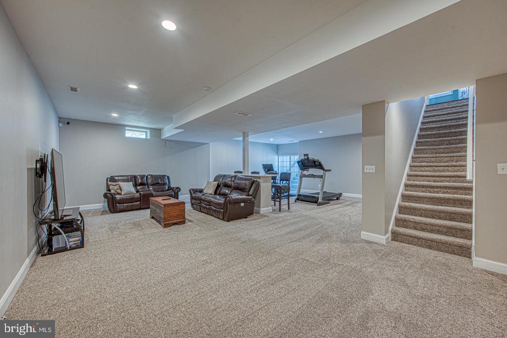 3215 CHARLES GRIFFIN DRIVE