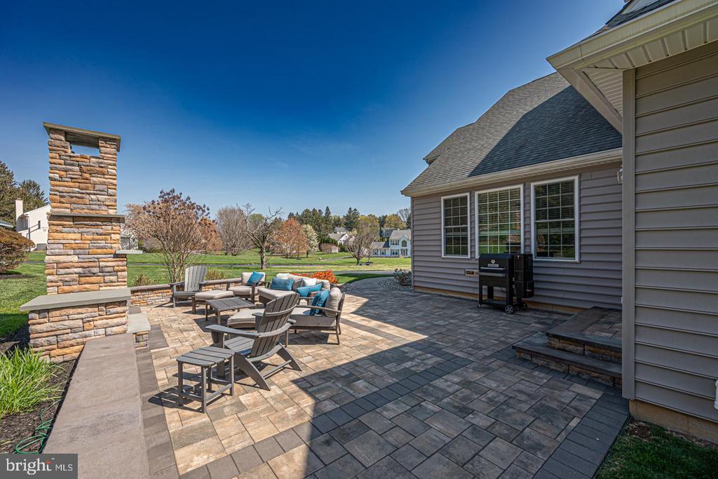 3215 CHARLES GRIFFIN DRIVE