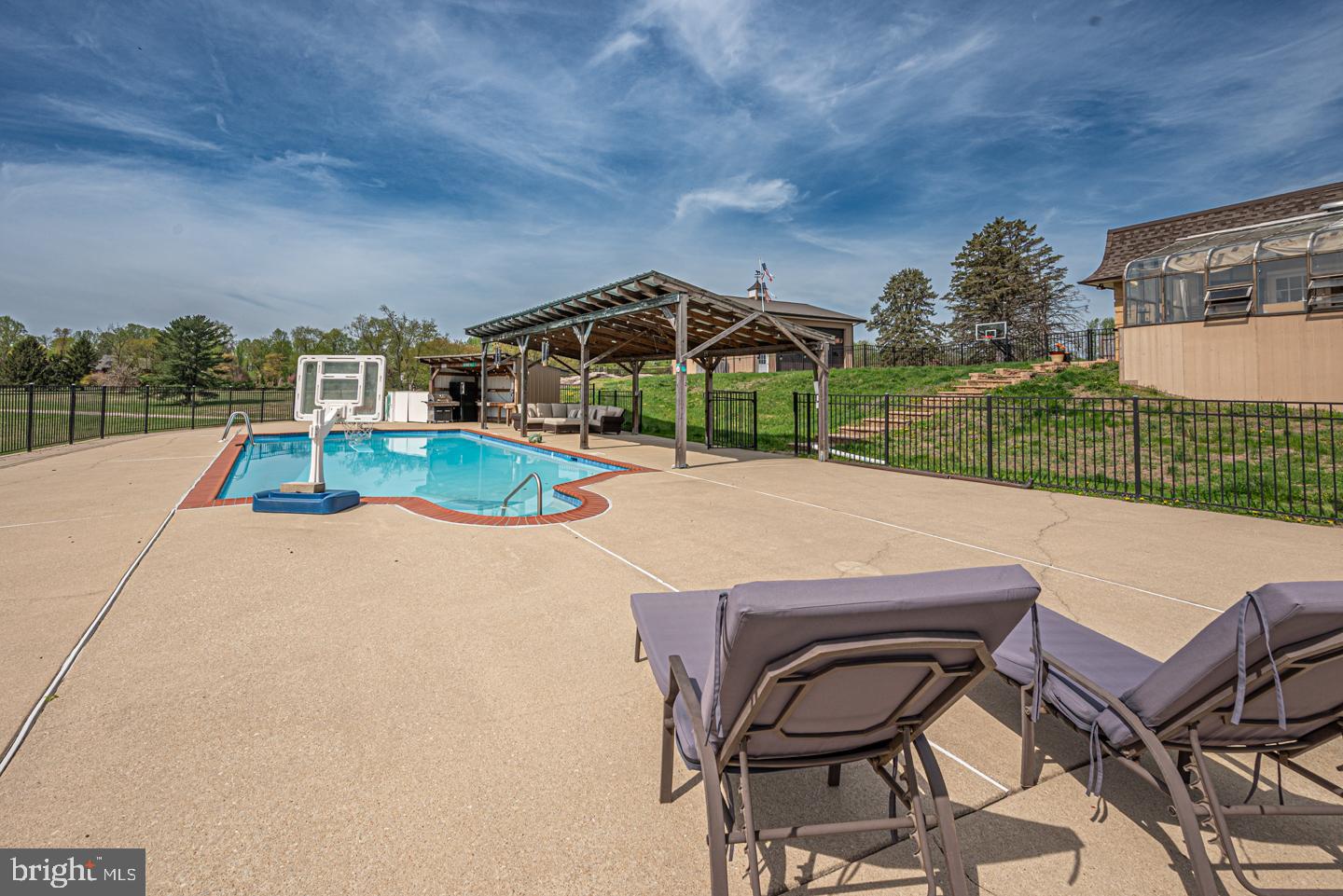 1530 HEATHER HILLS LANE
