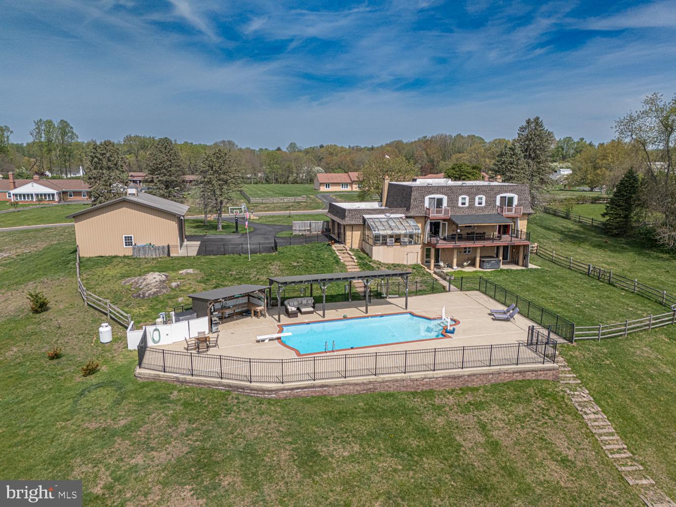 1530 HEATHER HILLS LANE