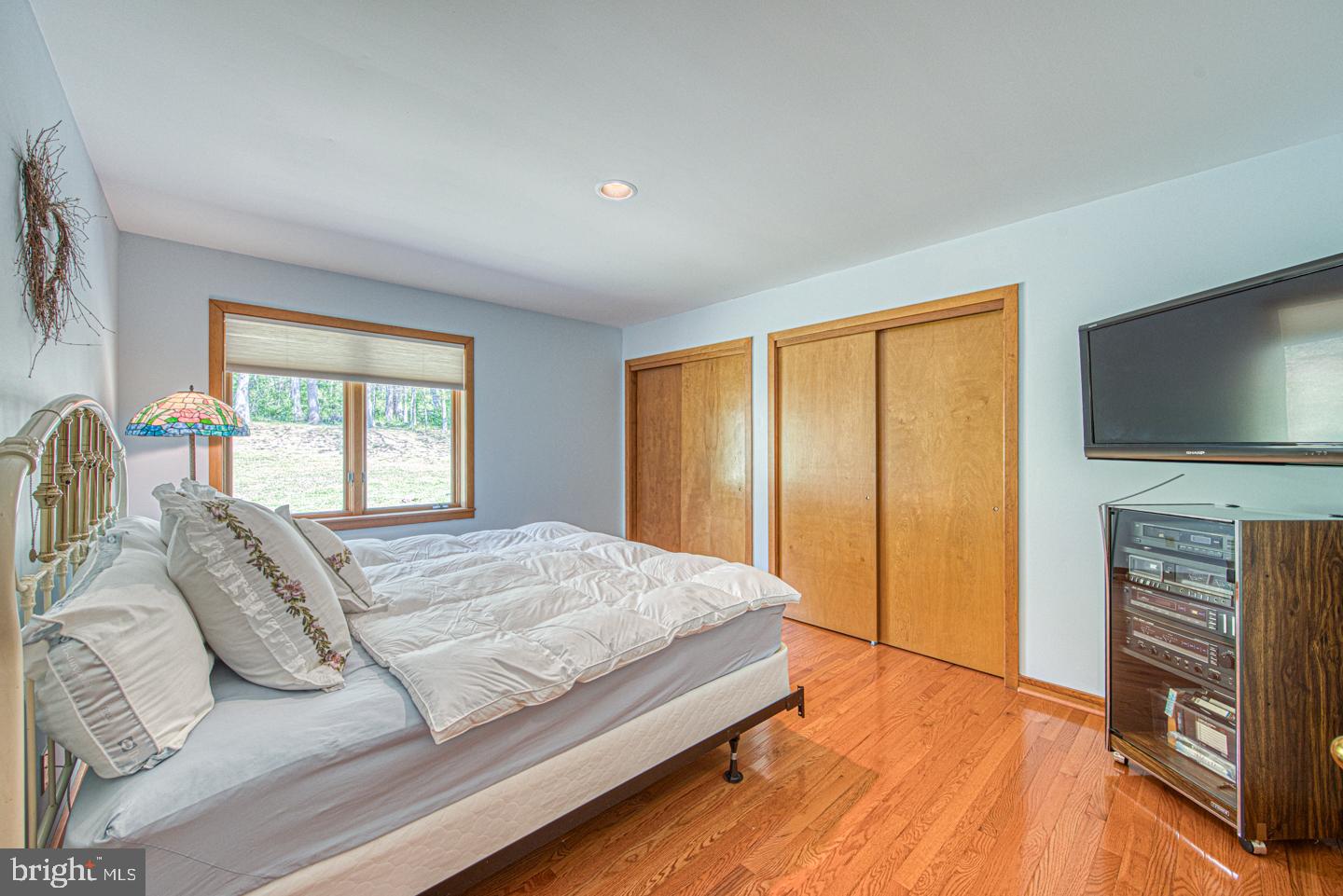 635 N HEILBRON DRIVE