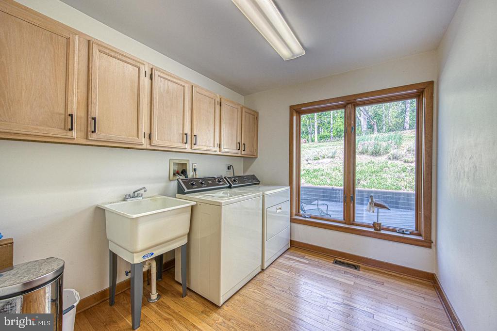 635 N HEILBRON DRIVE