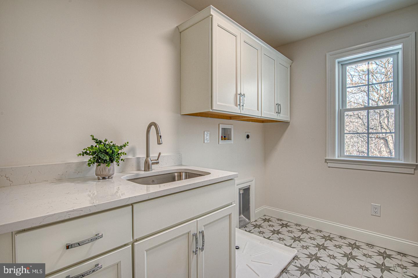 257 GLEN MILLS ROAD D