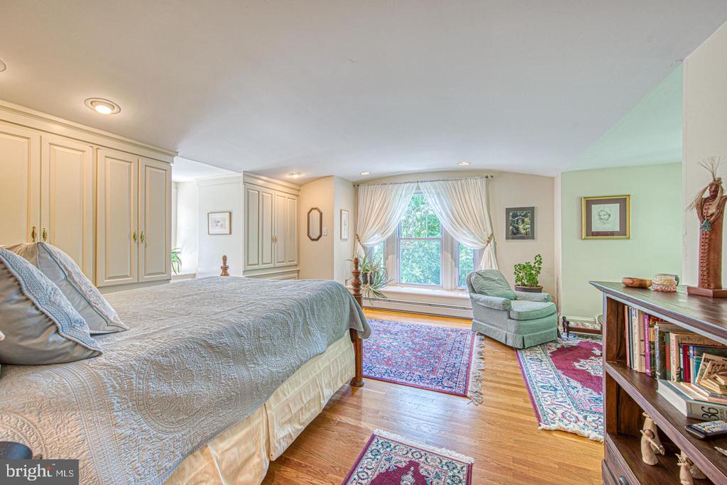 230 S RIDLEY CREEK ROAD