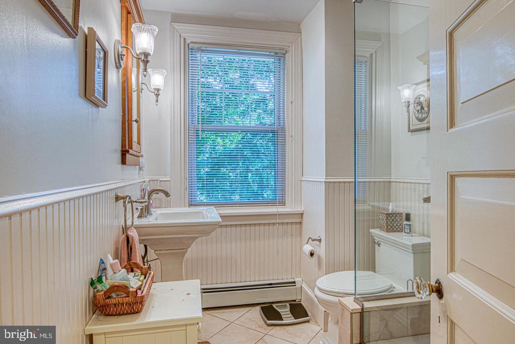 230 S RIDLEY CREEK ROAD