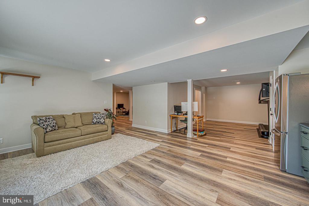 542 SMITHBRIDGE ROAD