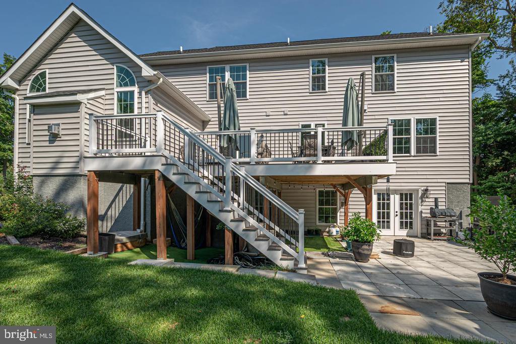 542 SMITHBRIDGE ROAD