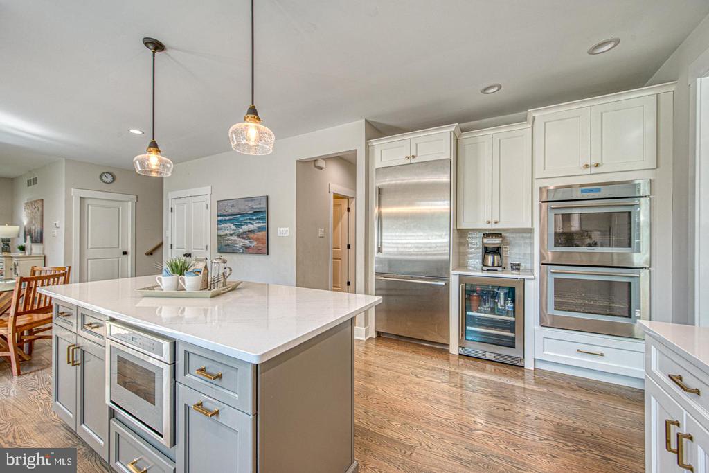 542 SMITHBRIDGE ROAD