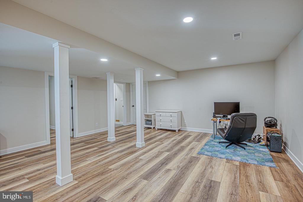 542 SMITHBRIDGE ROAD