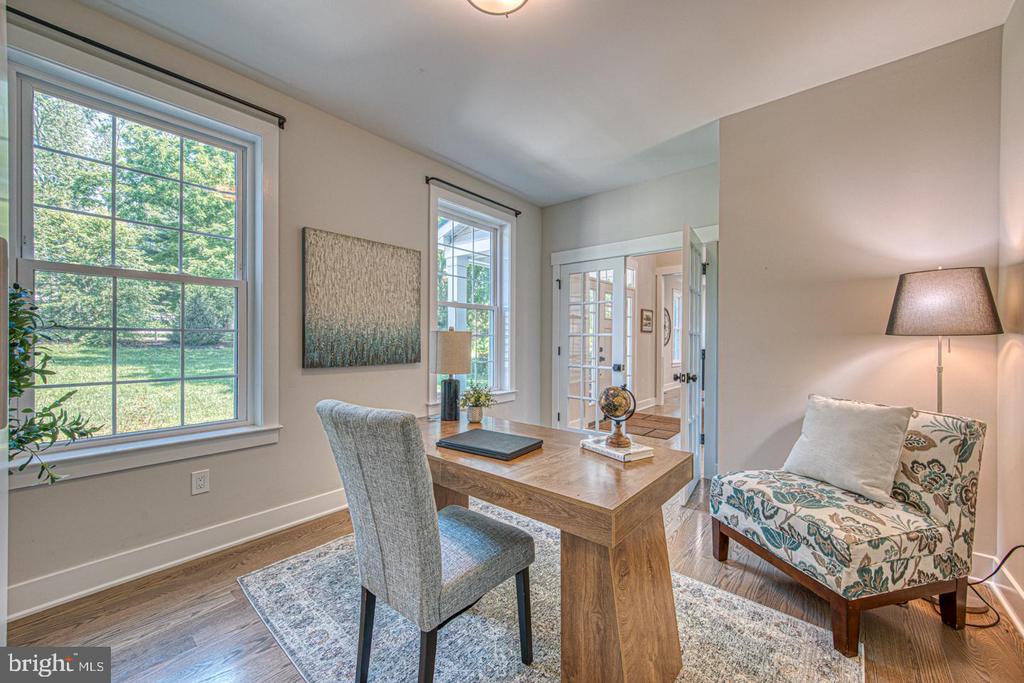 542 SMITHBRIDGE ROAD
