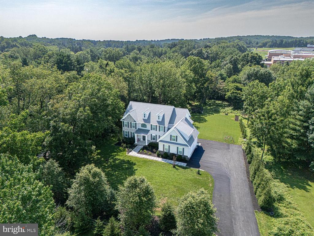 542 SMITHBRIDGE ROAD