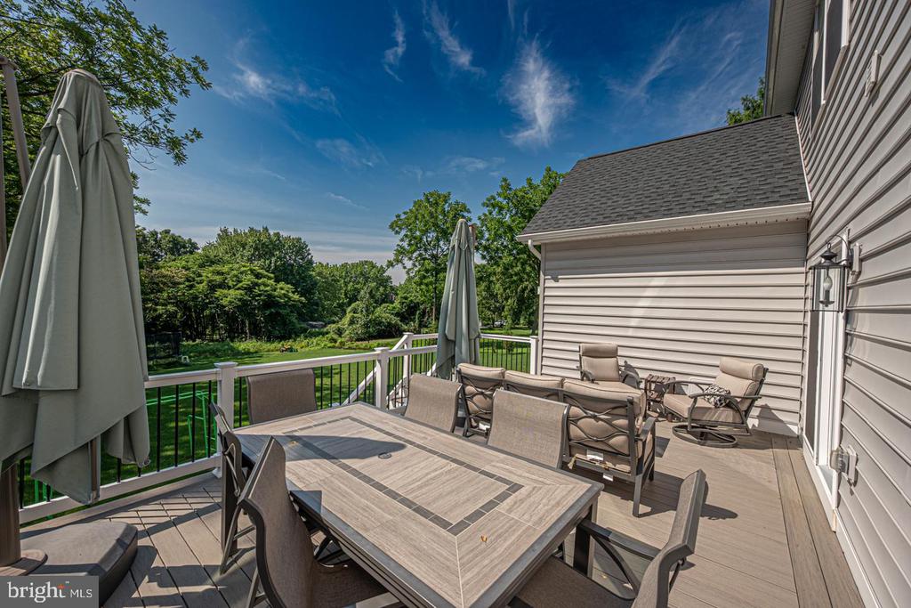 542 SMITHBRIDGE ROAD