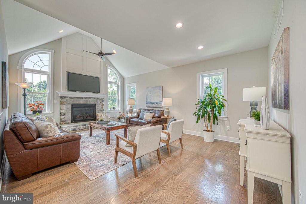 542 SMITHBRIDGE ROAD