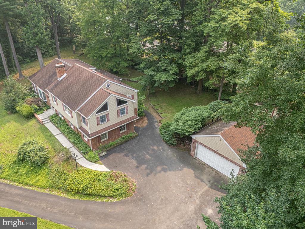 505 CRICKET LANE