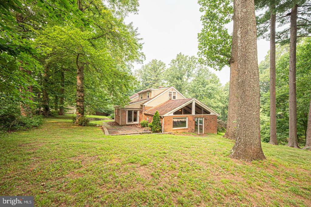 505 CRICKET LANE