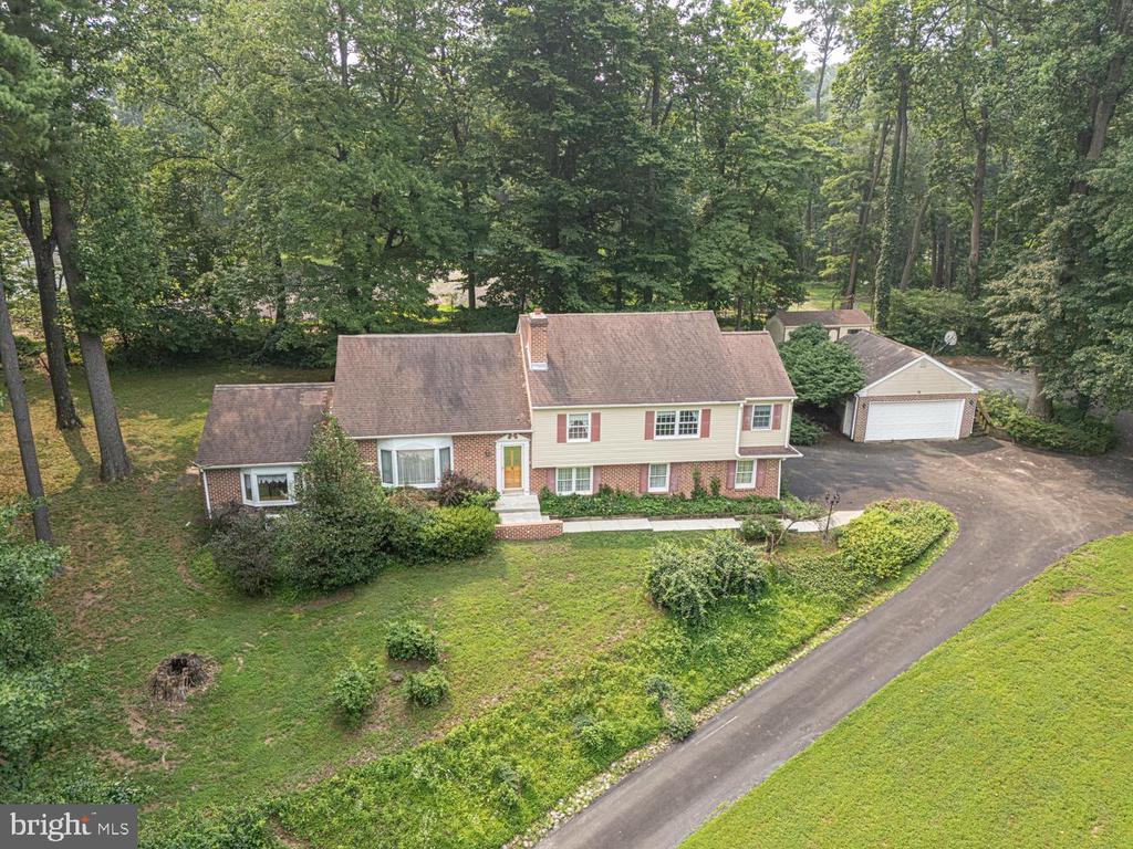 505 CRICKET LANE