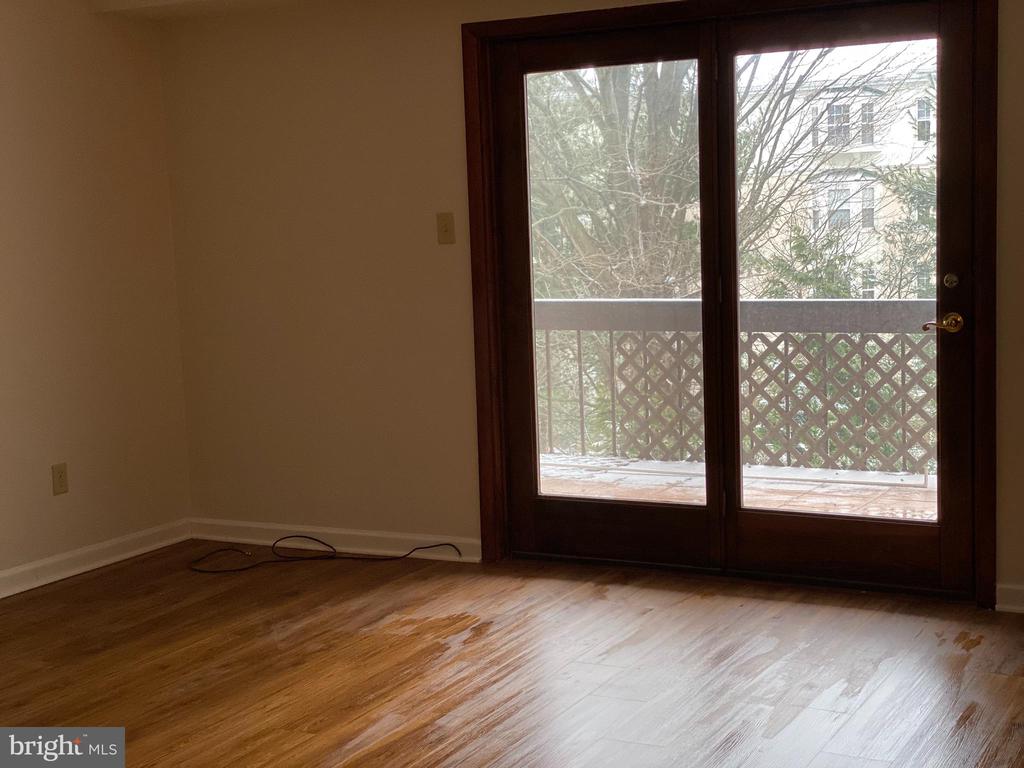 20 DOUGHERTY BOULEVARD Unit: M5