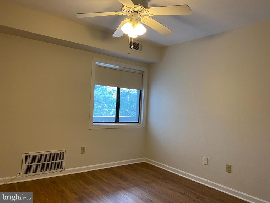 20 DOUGHERTY BOULEVARD Unit: M5