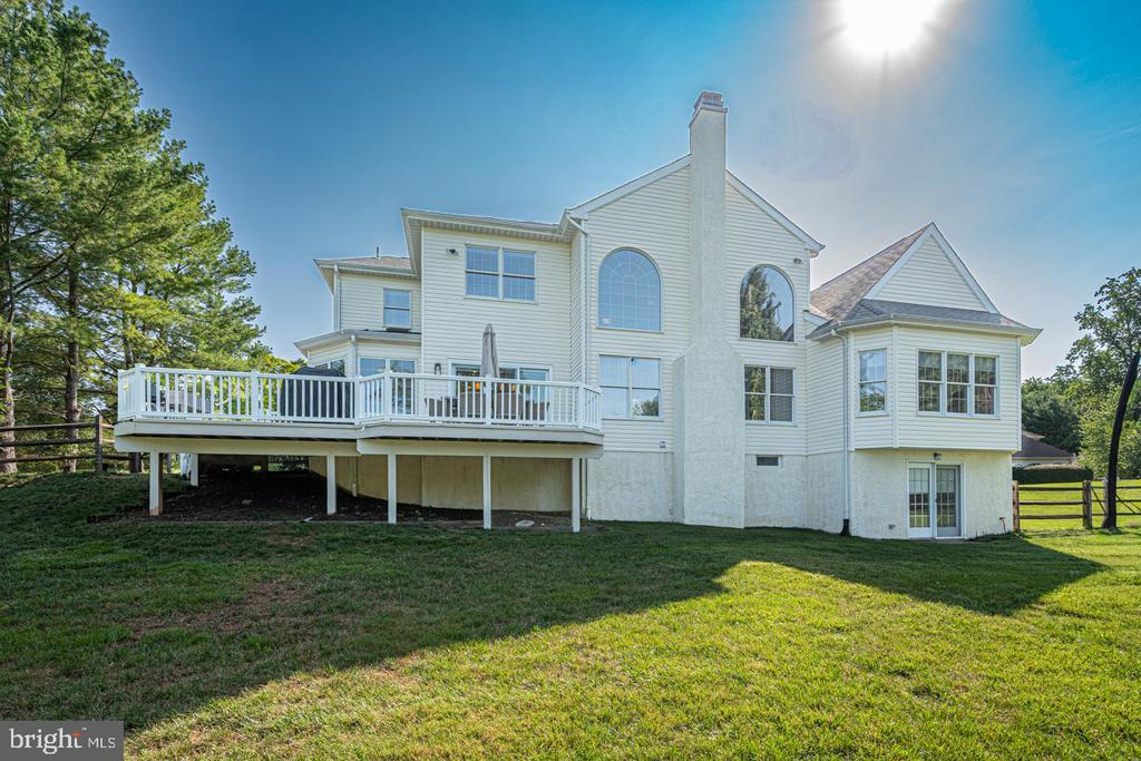 5 HEATHER WAY