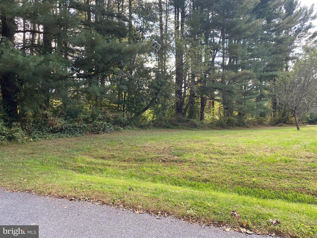 Lot 16 LONDONDERRY LANE